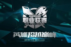 比赛开局状态调整关键：团队配合问题与心态转变助力战术执行与复盘，剑指季后赛目标